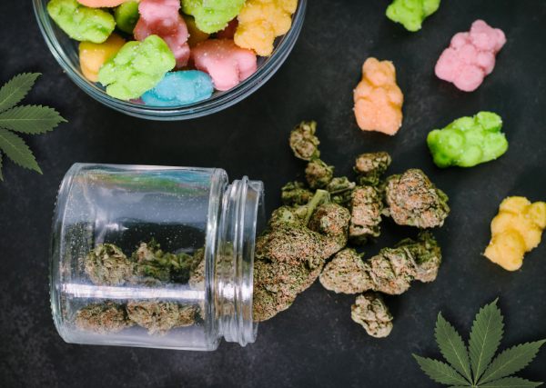 delta-8 gummies - featured image