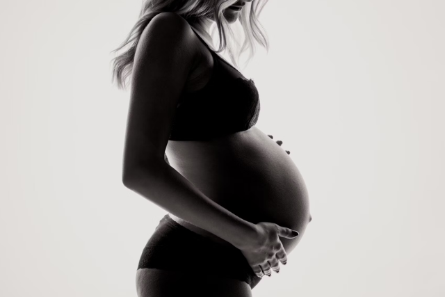 pregnant woman - featured image